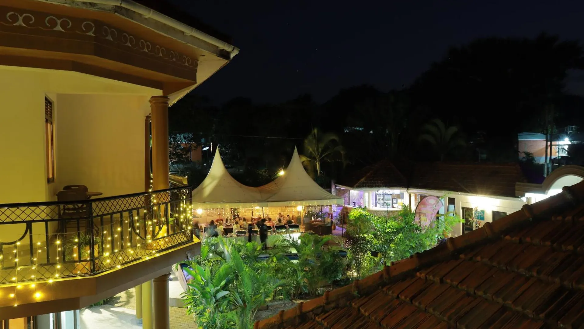 Mowicribs Hotel And Spa Entebbe