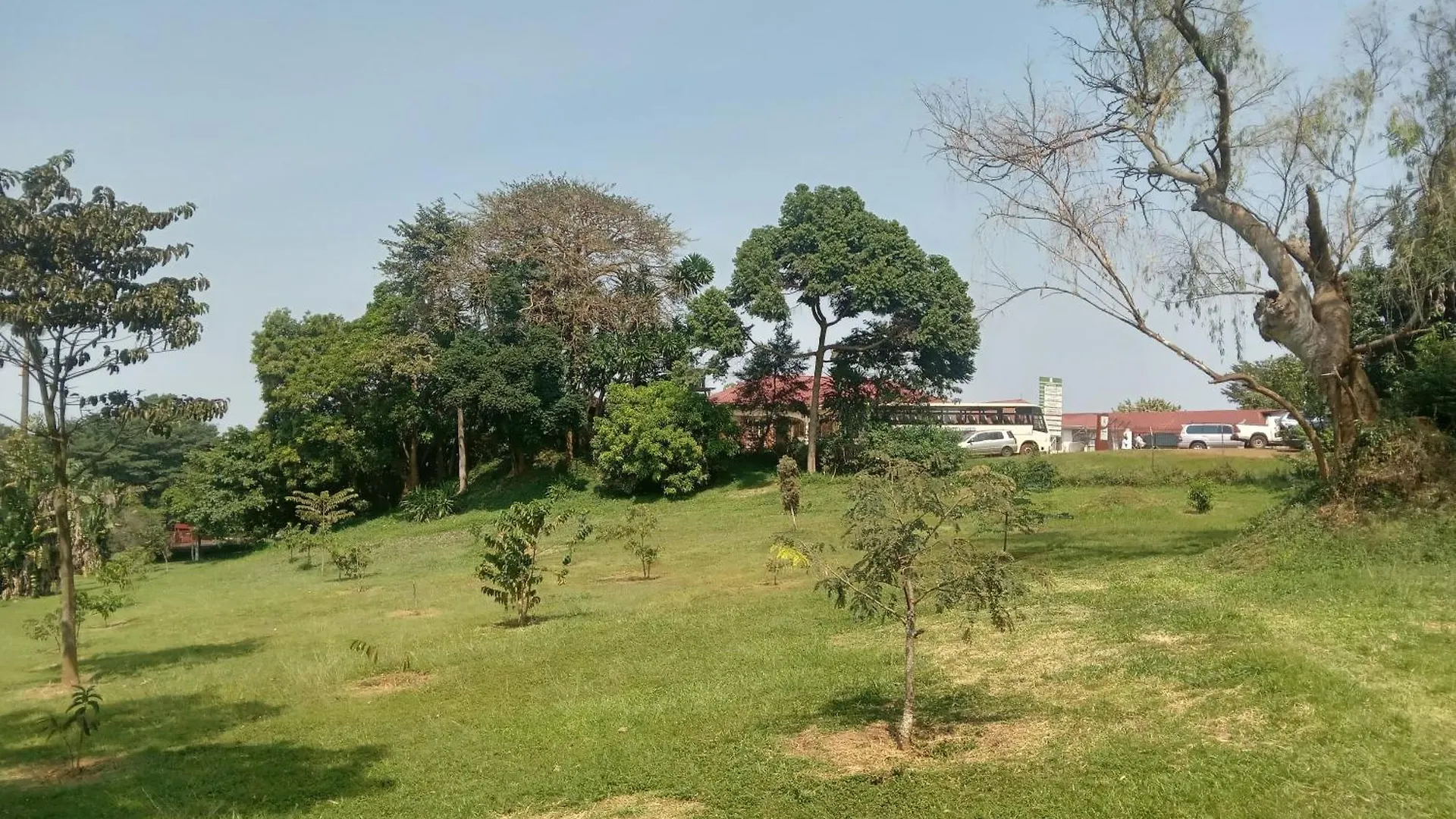 Mowicribs Hotel And Spa Entebbe